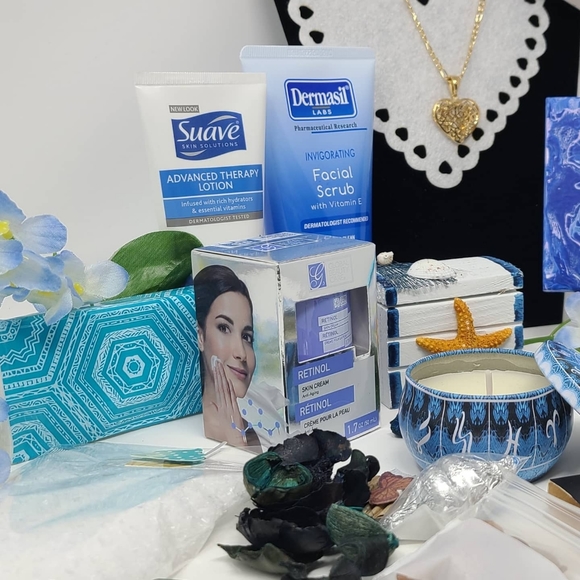 Mystery Boxes - Picture 5 of 16